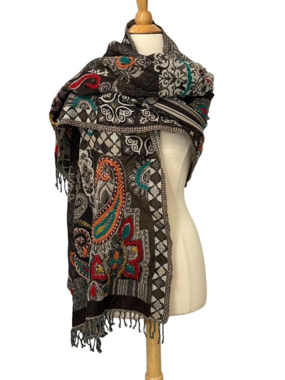 Bul-Bul Handicraft Pure Wool Scarf Embroidered Colorful Yarn Paisley 26"W x 71"L